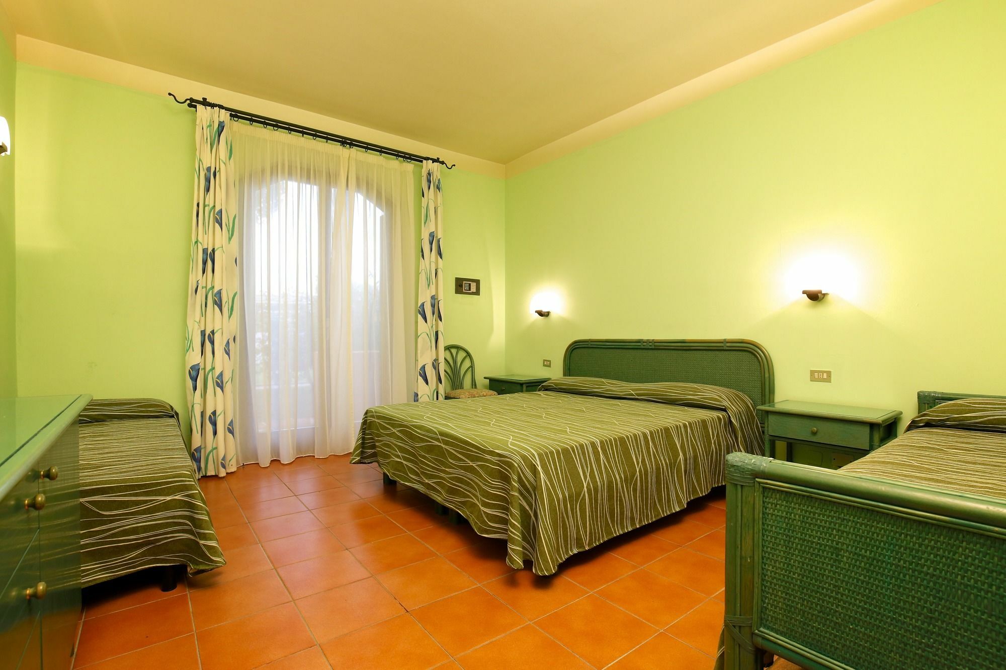Igv Club Vacanze Le Castella Bagian luar foto